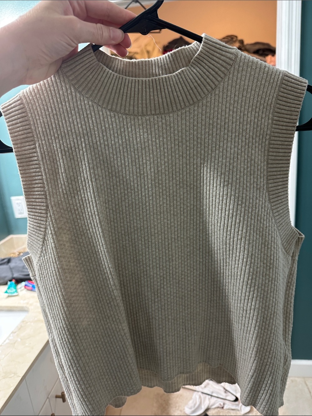 Rachel Zoe Sleeveless Ribbed Crewneck Sweater Vest in Light Beige